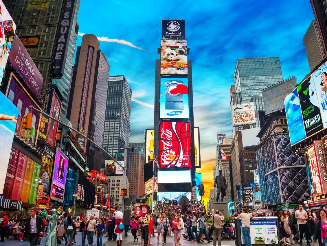 Times Square som stop på Midtown-turen med adgang til SUMMIT One Vanderbilt