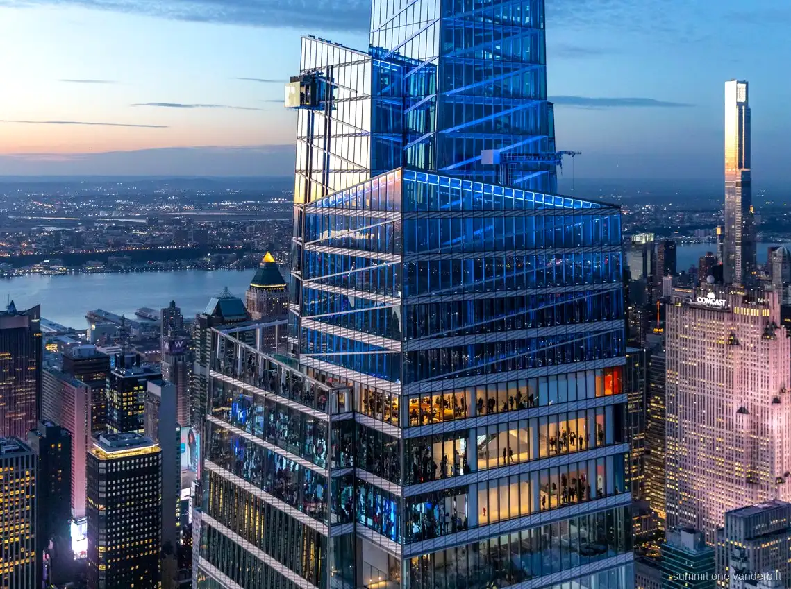 Udsigt over skyline fra udsigtsdækket SUMMIT One Vanderbilt