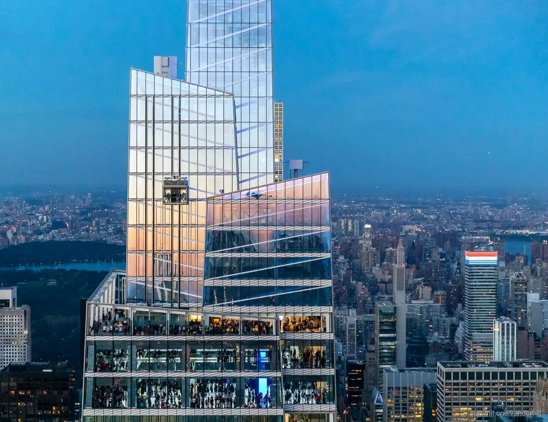 Skyline von Midtown Manhattan von der SUMMIT One Vanderbilt Aussichtsplattform